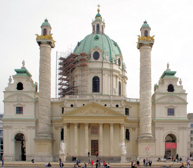 IMGP0227.JPG - 9 - Die Karlskirche